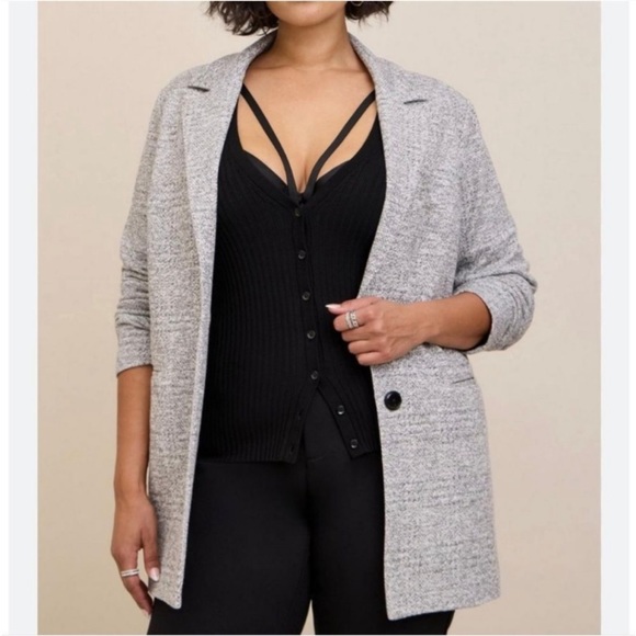 TORRID Studio Double Knit Boyfriend Blazer - Picture 2 of 8